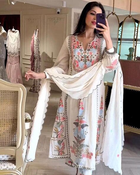 Embroidery Fancy Rayon Kurta Set For Women